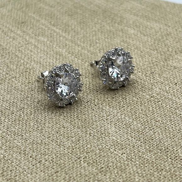 HAN 925 small sparkly stud Sterling Silver earrings - Picture 4 of 7